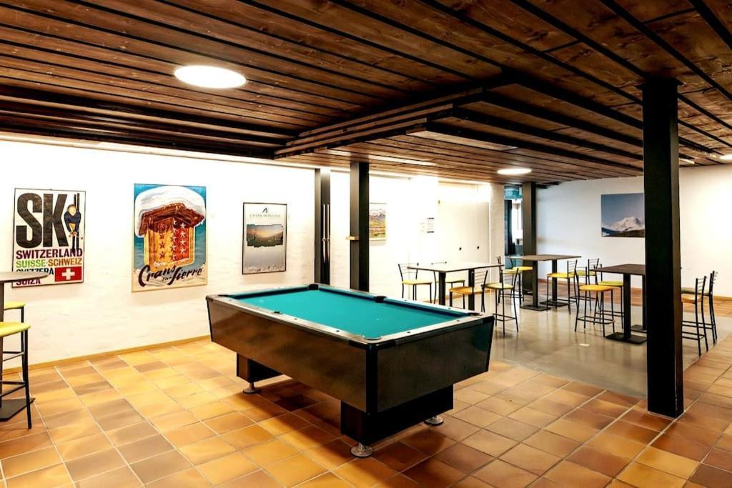Small But Wow! Studio With Pool @ The Central Lake كرانز مونتانا المظهر الخارجي الصورة